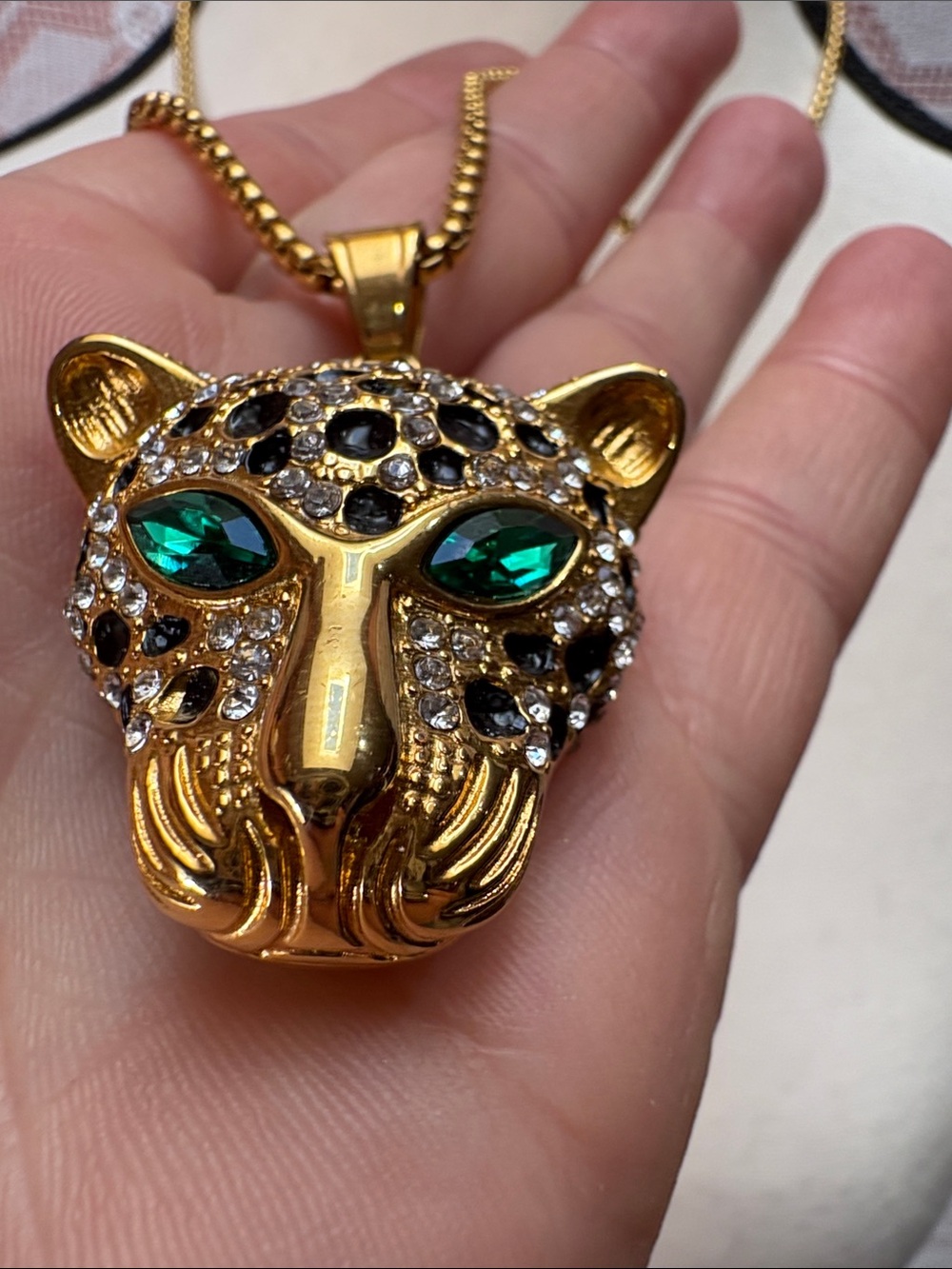 Gold Tone Rhinestone Leopard Head Necklace - Picture 4 of 7